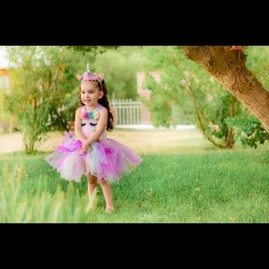 Meet your Posher, Edith